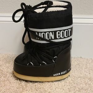 Moon boot